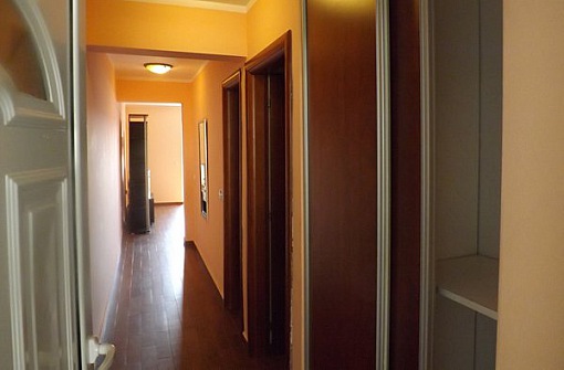 Апартаменты в Рафаиловичи - Двухкомнатная квартира № 2 - Квартира № 2: прихожая